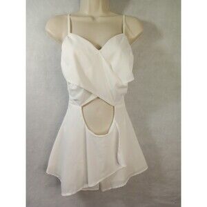 Yoins size medium (6)‎ white romper zip up lightweight flirty romantic layered